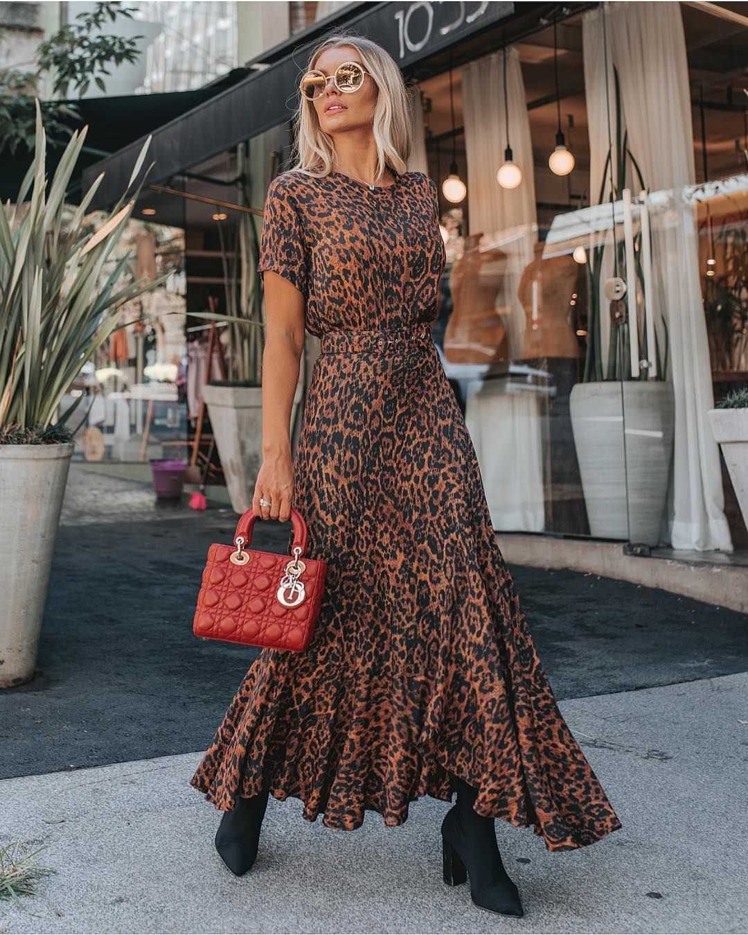Модное леопардовое платье 2020: с чем носить?