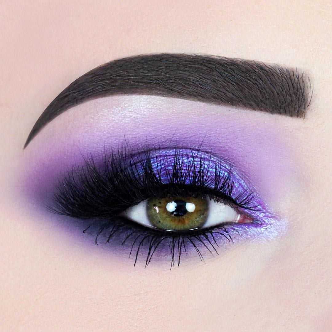 Насыщенный фиолетовый макияж (45 фото)