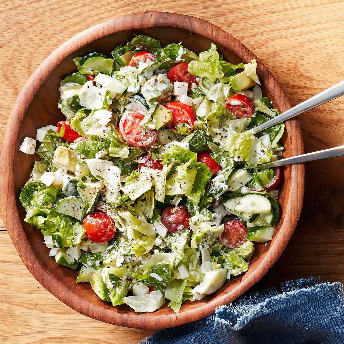 Листовой салат: польза и вред для здоровья женщин, мужчин и детей, виды, 3 рецепта приготовления блюд