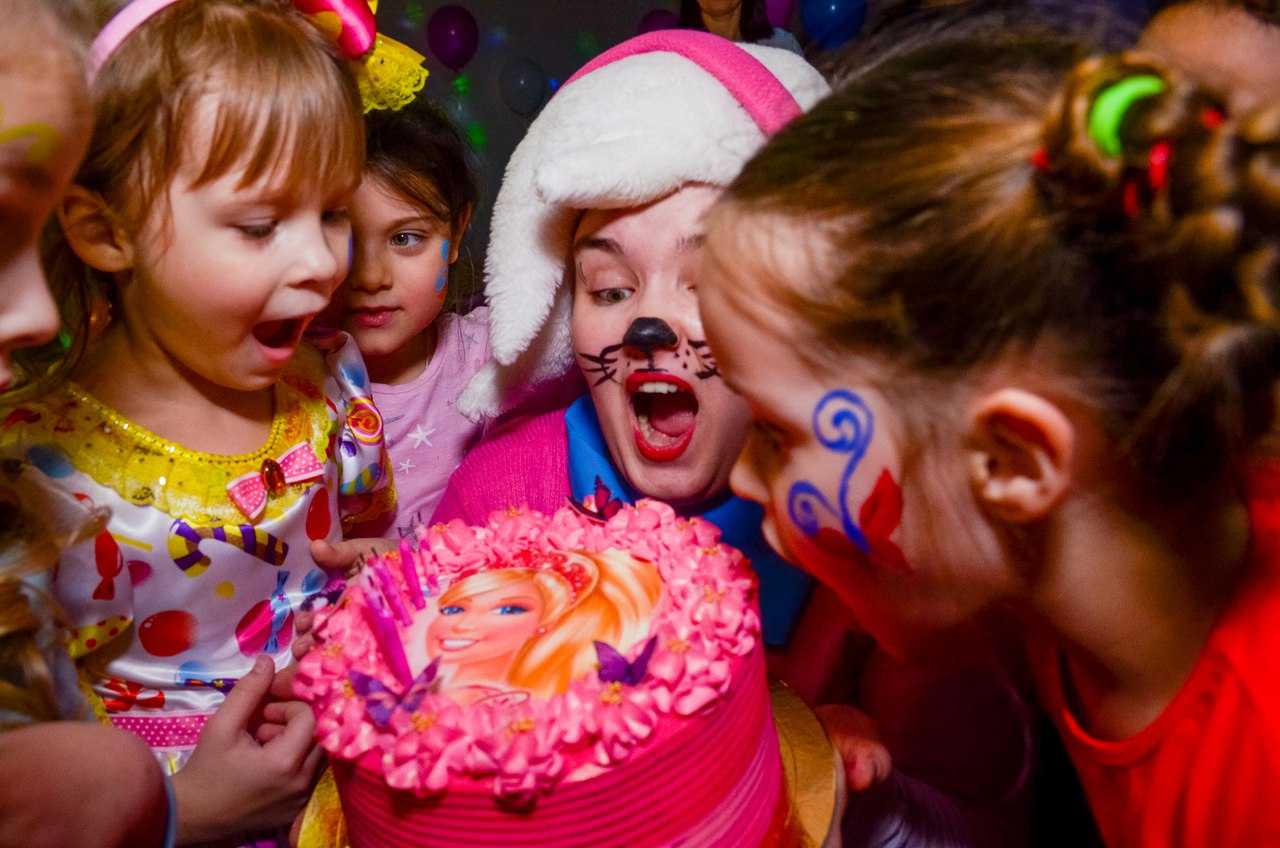 Как заказать проведение детского праздника: 5 важных советов для родителей до звонка в агентство