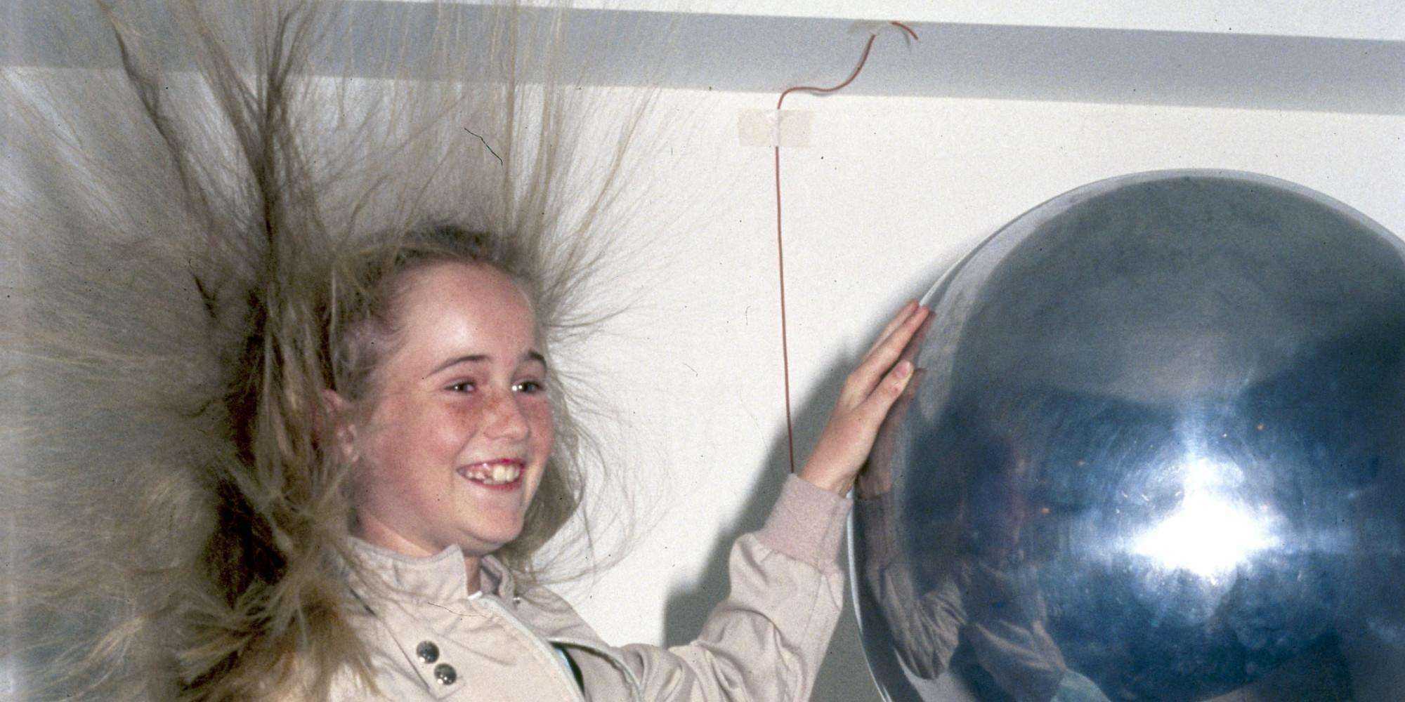 Что делать, если волосы электризуются — правила ухода за волосами в домашних условиях