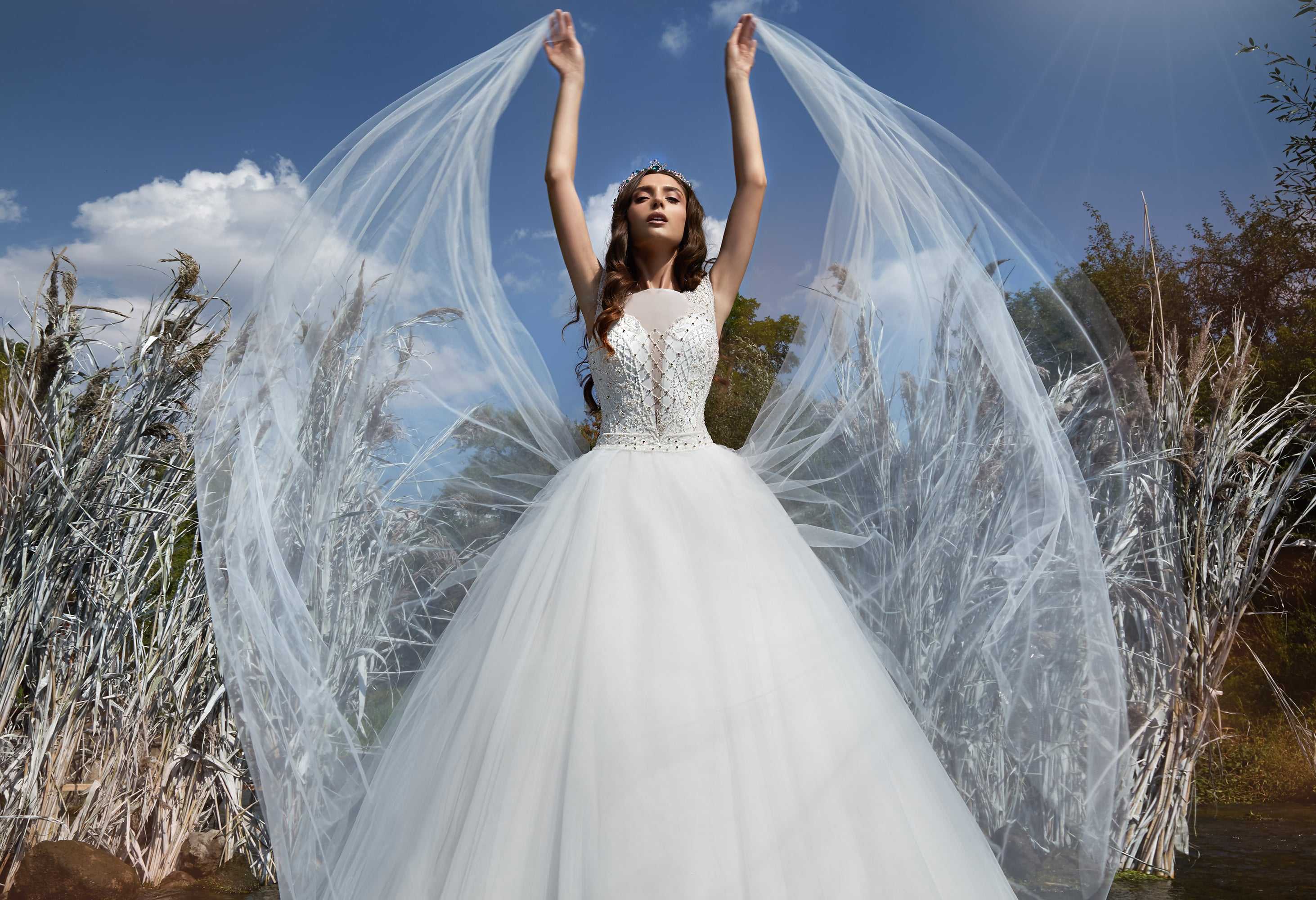 Идеи! длинных свадебных платьев в пол 2021 2022 года 32 фото новинки